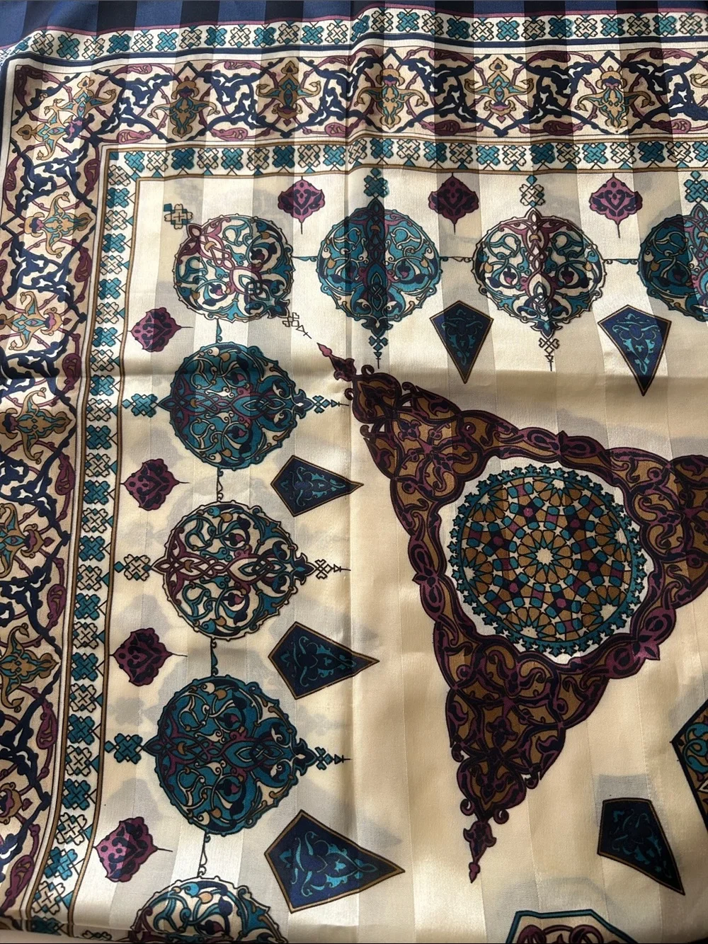 A S Esarp vintage Turkish Designer Quality large silk scarf